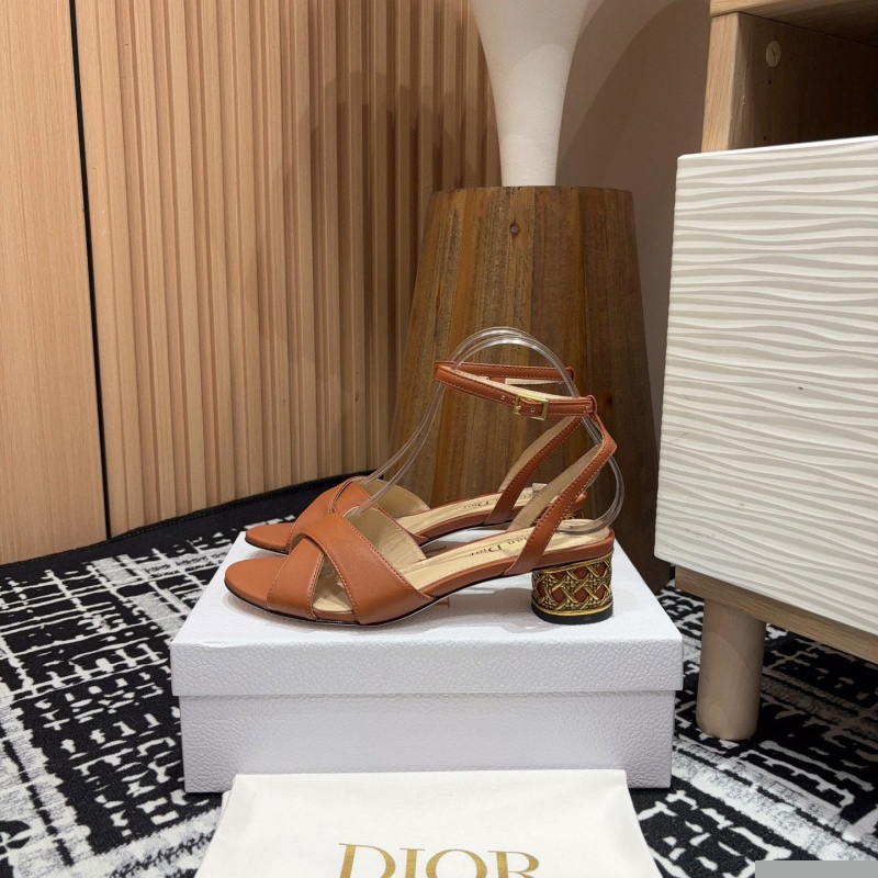ch**an D*or sandals
